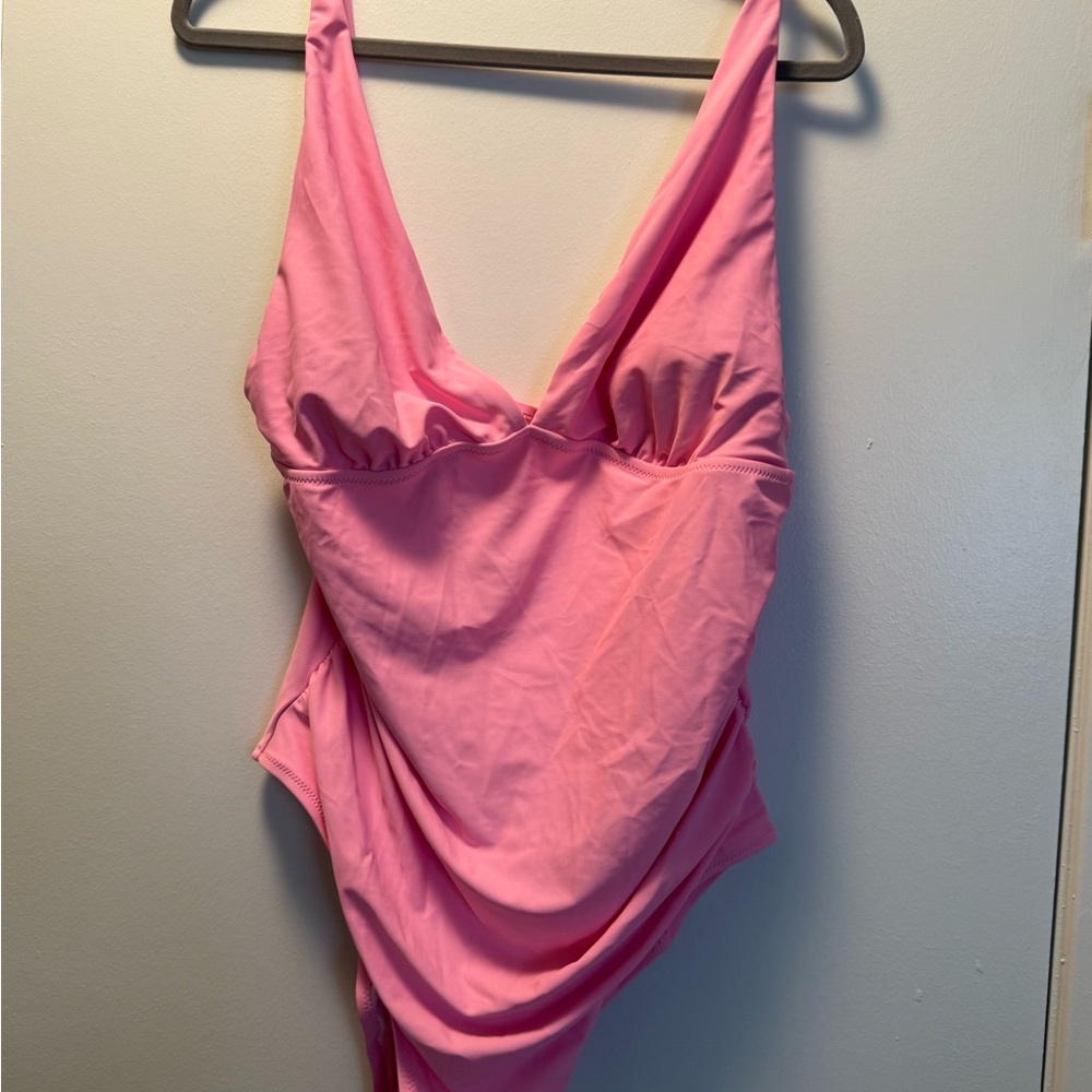Elegant Pink Women's Swimsuit